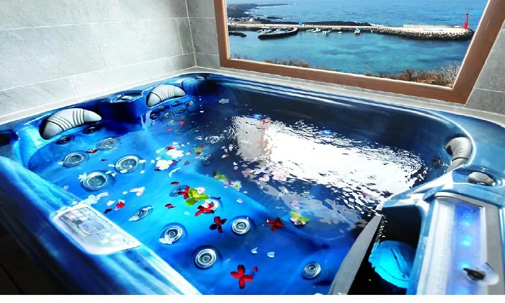 Holiday home Sea And Hill Spa Pension Haga-ri